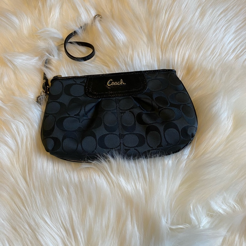 💯% AUTHENTIC Coach Signature Monogram Black Madison